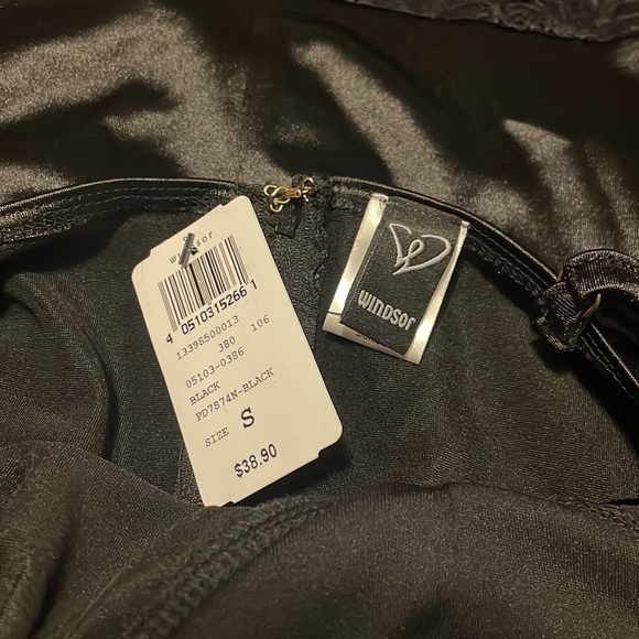 NWT Windsor bodycon dress - Picture 3 of 4